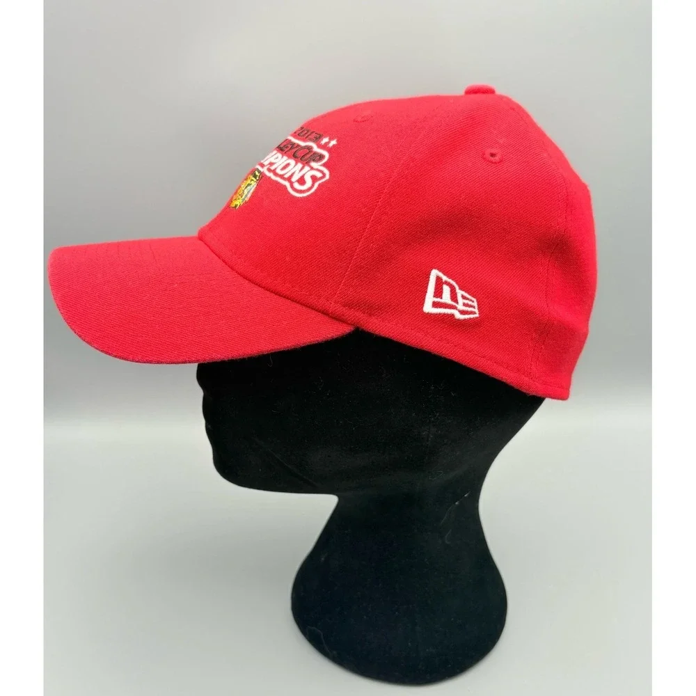 New Era Chicago Blackhawks 2013 Stanley Cup Champions Hat M/L Flex Fit Cap‎ Red